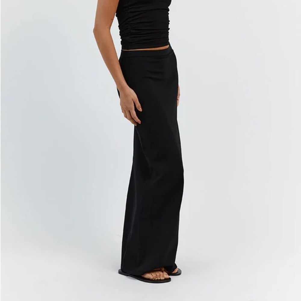 DISSH CARRIE BLACK MIDI SKIRT - Picture 2 of 5